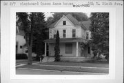 804 9TH AVE E, a Colonial Revival/Georgian Revival house, built in Menomonie, Wisconsin in .