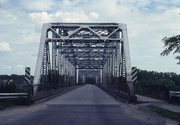 SHORT ST AND CHIPPEWA RIVER, a NA (unknown or not a building) bridge, built in Eau Claire, Wisconsin in 1924.
