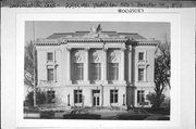 500 S BARSTOW ST, a Neoclassical/Beaux Arts post office, built in Eau Claire, Wisconsin in 1909.