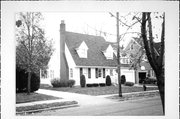 1725 COOLIDGE COURT, a Side Gabled house, built in Eau Claire, Wisconsin in 1937.