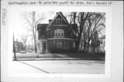 920 S FARWELL ST, a Queen Anne house, built in Eau Claire, Wisconsin in 1885.