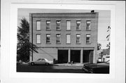 202 GRAHAM AVE, a Commercial Vernacular large retail building, built in Eau Claire, Wisconsin in 1904.