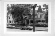 403 W GRAND AVE, a Queen Anne house, built in Eau Claire, Wisconsin in 1886.