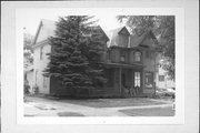 459 W GRAND AVE, a Queen Anne house, built in Eau Claire, Wisconsin in 1900.