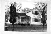 946 MAIN ST, a Gabled Ell house, built in Eau Claire, Wisconsin in 1890.