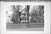 1425 STATE ST, a Queen Anne house, built in Eau Claire, Wisconsin in 1896.