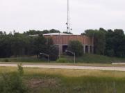 927 N Taylor Dr (SE corner of Taylor Dr and Kohler Memorial Dr), a Astylistic Utilitarian Building public utility/power plant/sewage/water, built in Sheboygan, Wisconsin in 1933.