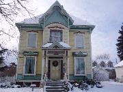 122 S ONEIDA AVE, a Queen Anne house, built in Rhinelander, Wisconsin in 1890.