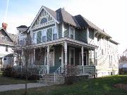 1010 CASS ST (405 S 11TH ST-ORIGINAL ADDRESS), a Queen Anne house, built in La Crosse, Wisconsin in 1889.