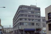 201-205 S 5TH AVE, a Art/Streamline Moderne large retail building, built in La Crosse, Wisconsin in 1940.