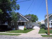 1108 W NEW YORK AVE, a Bungalow house, built in Oshkosh, Wisconsin in 1915.