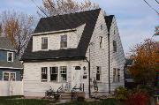 370 ELM ST, a Side Gabled house, built in Menasha, Wisconsin in 1921.