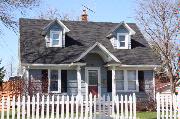 820 LINCOLN ST, a Colonial Revival/Georgian Revival house, built in Menasha, Wisconsin in 1935.