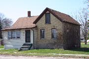 926 OLD PLANK RD, a Gabled Ell house, built in Menasha, Wisconsin in 1872.
