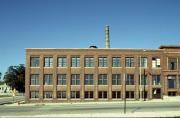 620 S 8TH ST, a Neoclassical/Beaux Arts industrial bldg/manufacturing facility, built in Sheboygan, Wisconsin in 1906.