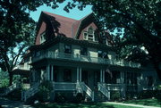 225 E DIVISION ST, a Queen Anne house, built in Fond du Lac, Wisconsin in 1902.