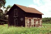 S SIDE OF COUNTY HIGHWAY YY 2 MI E OF STATE HIGHWAY 102, a Side Gabled house, built in Spirit, Wisconsin in 1885.