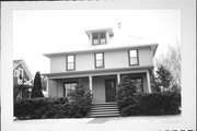 54 OLCOTT ST, a American Foursquare house, built in Fond du Lac, Wisconsin in 1910.