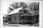 356 TOMPKINS ST, a Bungalow house, built in Fond du Lac, Wisconsin in 1910.