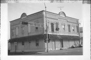 101 BLACKBURN ST, a Italianate hotel/motel, built in Ripon, Wisconsin in 1898.