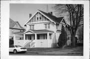 215 BLACKBURN ST, a Craftsman house, built in Ripon, Wisconsin in 1910.