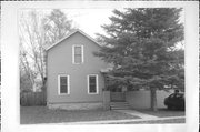 519 METOMEN ST, a Gabled Ell house, built in Ripon, Wisconsin in 1870.