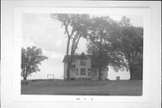E ROCK RIVER RD, EAST SIDE, .3 MILES SOUTH OF COUNTY HIGHWAY E, a Queen Anne house, built in Alto, Wisconsin in .