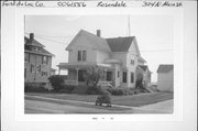 304 N MAIN ST / STATE HIGHWAY 26, a Gabled Ell house, built in Rosendale, Wisconsin in 1900.