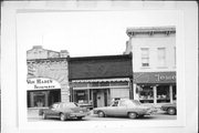 921 WISCONSIN AVE, a Commercial Vernacular small retail building, built in Boscobel, Wisconsin in 1906.