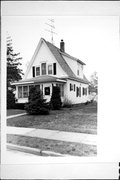 419 N WISCONSIN AVE, a Front Gabled house, built in Muscoda, Wisconsin in 1910.