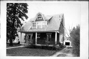 405 W MAIN ST, a Dutch Colonial Revival house, built in Platteville, Wisconsin in 1907.