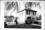 65 MITCHELL AVE, a Two Story Cube house, built in Platteville, Wisconsin in 1892.