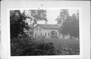 NE CORNER OF HOOSIER RD AND MT. HOPE RD, a Side Gabled house, built in Spring Grove, Wisconsin in 1870.