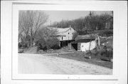 ZENTNER RD, a Gabled Ell house, built in New Glarus, Wisconsin in 1870.
