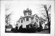 902 CENTER AVE, a Queen Anne house, built in Brodhead, Wisconsin in 1890.