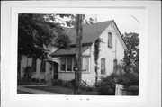 1003 9TH ST, a Gabled Ell house, built in Monroe, Wisconsin in .