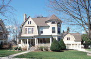 159 OAK ST, a Queen Anne house, built in Berlin, Wisconsin in 1899.