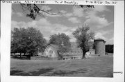 W2609 ABBEY RD, a Astylistic Utilitarian Building barn, built in Brooklyn, Wisconsin in 1916.