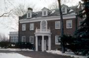 903 N BROADWAY ST, a Colonial Revival/Georgian Revival house, built in De Pere, Wisconsin in 1922.