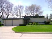 2059-2061 S 104TH ST, a Contemporary duplex/two-flat, built in West Allis, Wisconsin in 1963.
