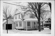 181 OAK ST, a Dutch Colonial Revival house, built in Berlin, Wisconsin in 1905.