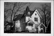 151 E PARK AVE, a Queen Anne house, built in Berlin, Wisconsin in 1882.
