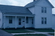 205 N GROVE ST, a Gabled Ell house, built in Barneveld, Wisconsin in 1902.