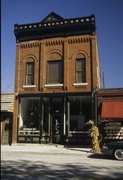 225 N IOWA ST 225 N IOWA ST, a Italianate tavern/bar, built in Dodgeville, Wisconsin in 1896.