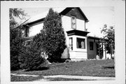 308 N GROVE ST, a Side Gabled house, built in Barneveld, Wisconsin in 1901.