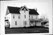 202 W WOOD ST, a Queen Anne house, built in Barneveld, Wisconsin in 1890.