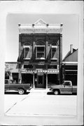 225 N IOWA ST 225 N IOWA ST, a Italianate tavern/bar, built in Dodgeville, Wisconsin in 1896.