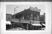 225 N IOWA ST 225 N IOWA ST, a Italianate tavern/bar, built in Dodgeville, Wisconsin in 1896.