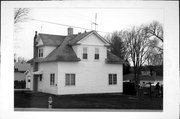 504 5TH AVE, a One Story Cube house, built in Hollandale, Wisconsin in 1910.