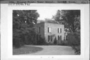 320 TOWER ST, a Federal house, built in Mineral Point, Wisconsin in 1854.